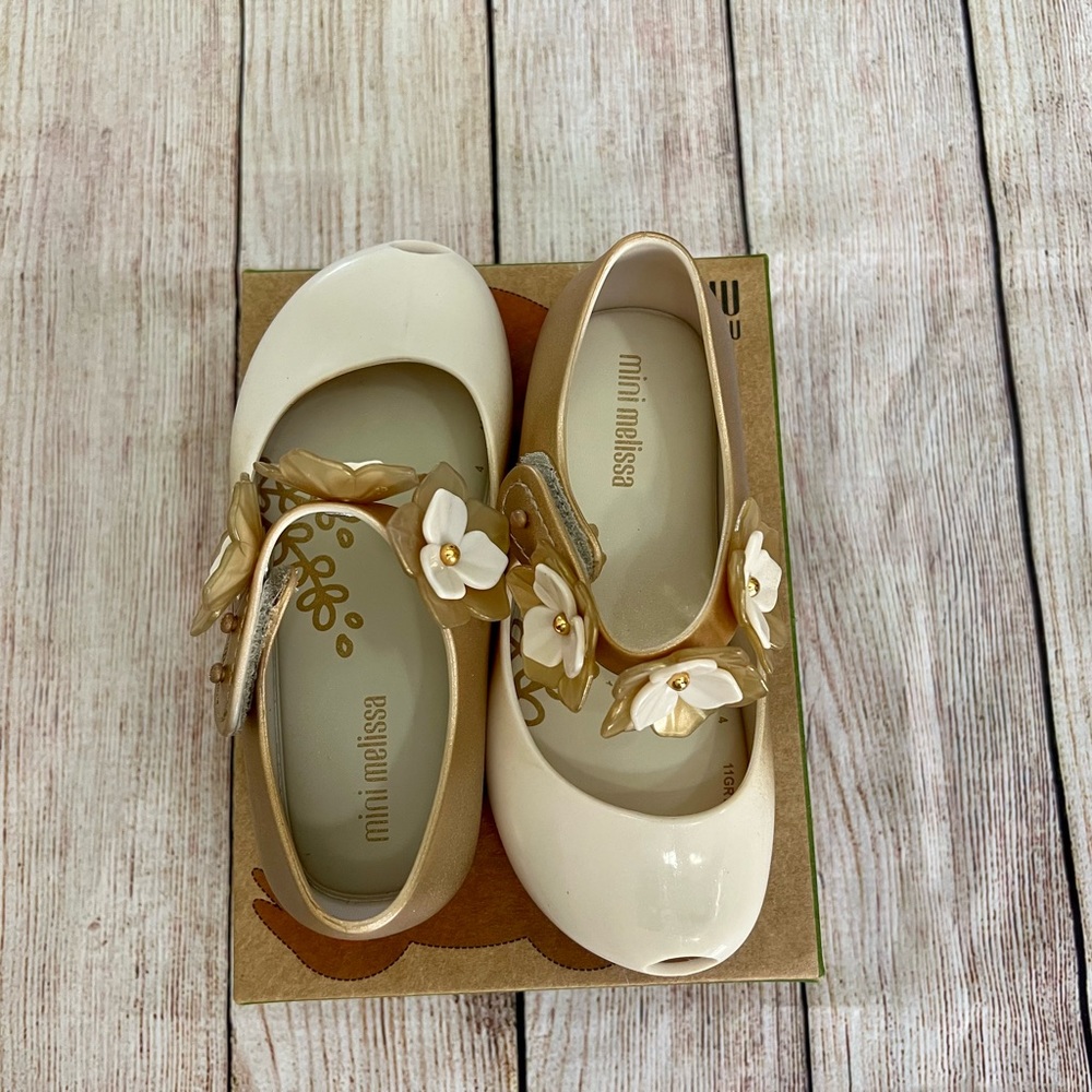 ❌SOLD❌ Mini Melissa shoes